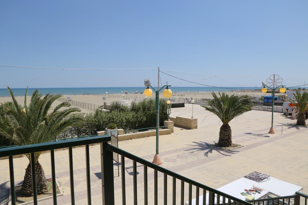 Rooms La Perla Del Mare Margherita Di Savoia Dış mekan fotoğraf