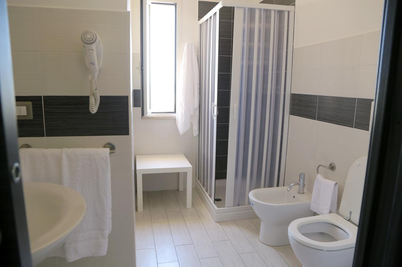 Rooms La Perla Del Mare Margherita Di Savoia Dış mekan fotoğraf