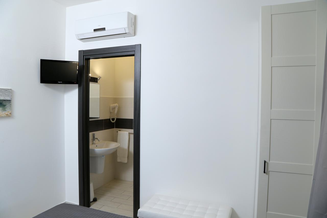 Rooms La Perla Del Mare Margherita Di Savoia Dış mekan fotoğraf